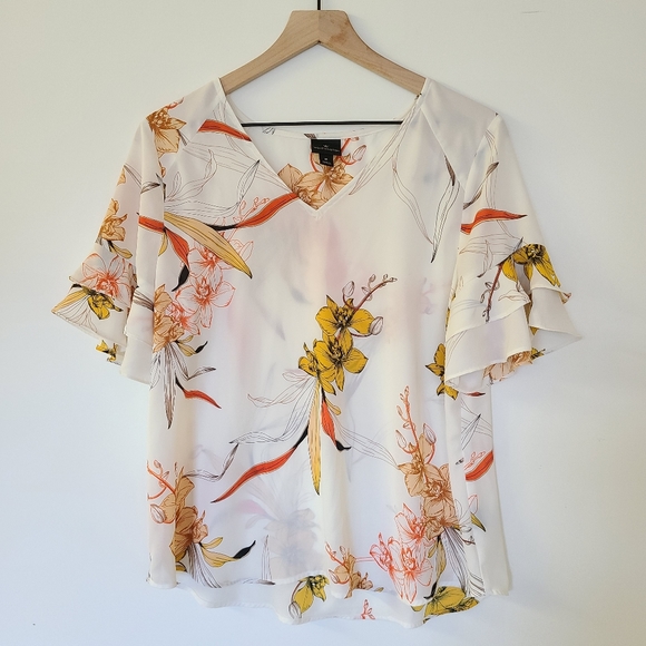 Worthington flutter bellsleeve floral blouse white - Picture 6 of 11